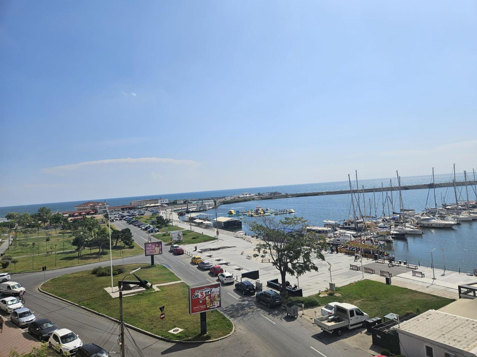 Blue Marina Sea View Apartman Mangalia Kültér fotó